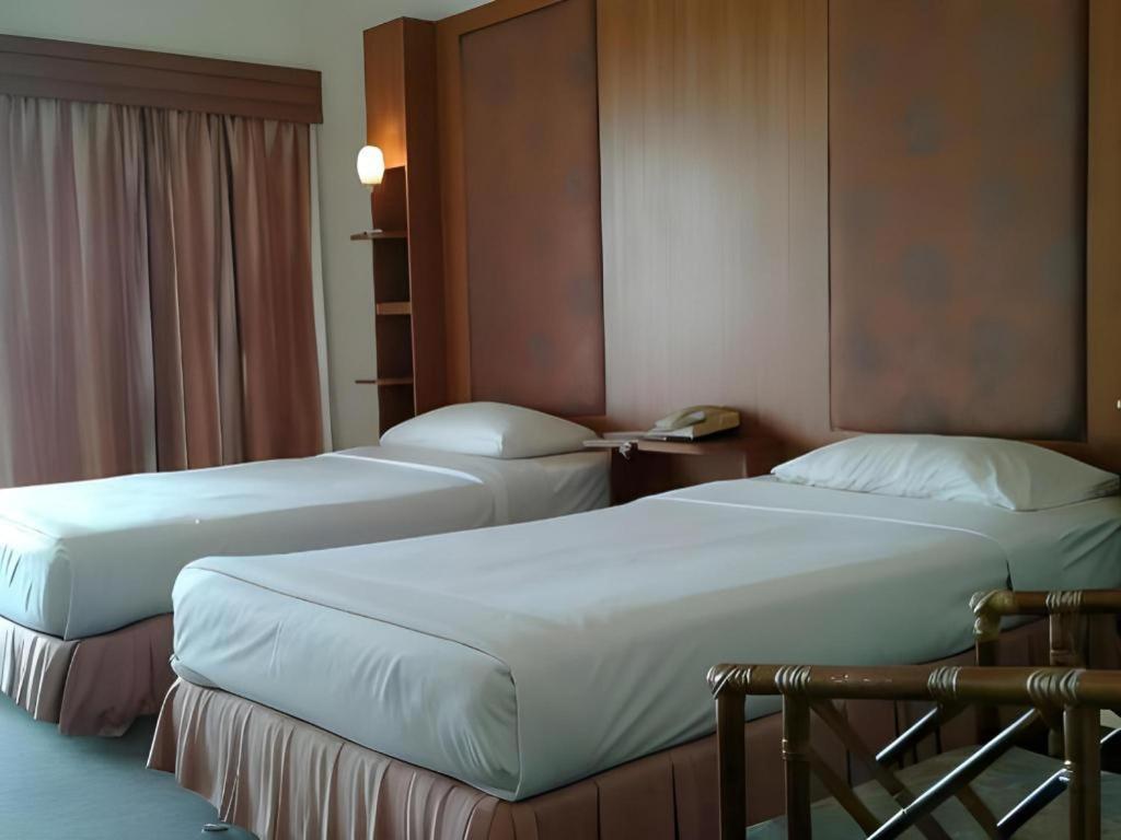 Pailyn Phitsanulok Hotel Exterior foto