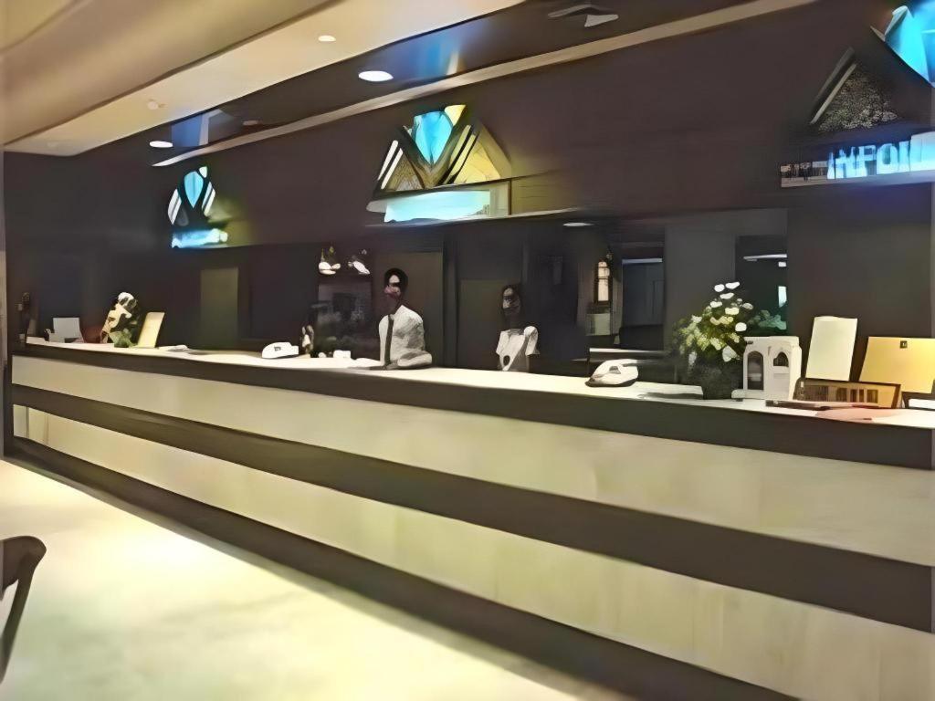 Pailyn Phitsanulok Hotel Exterior foto